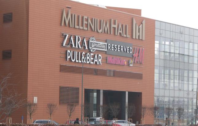 Wyprzedaźe i promocje w Millenium Hall – 4 lutego 2014
