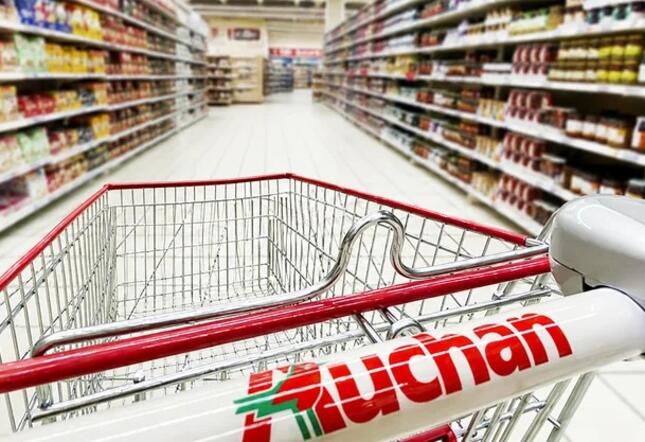 Auchan obniża ceny ponad 12 tys. produktów